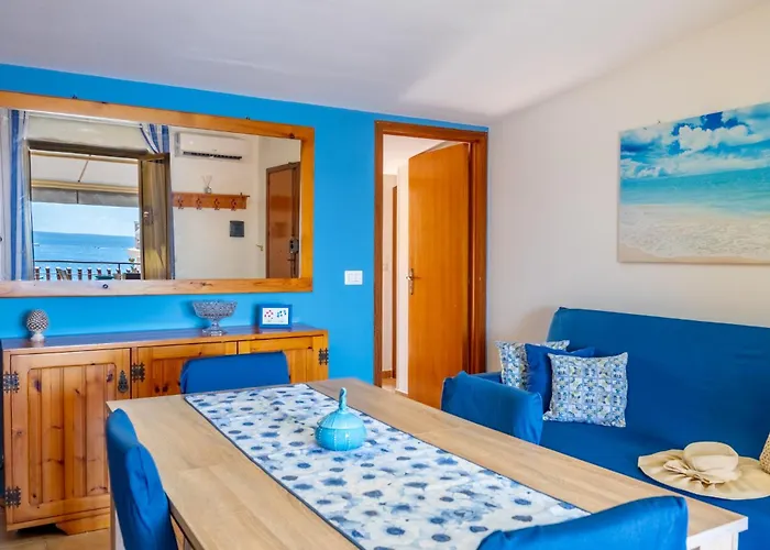 La Casa Di Margaret Apartment Giardini-Naxos