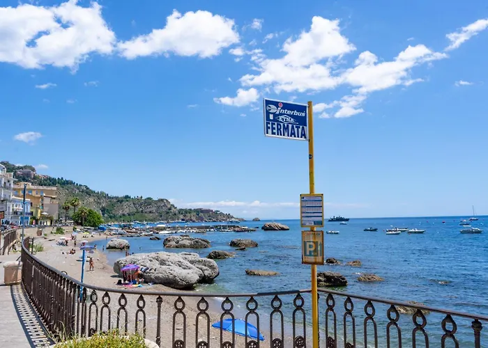 Apartment La Casa Di Margaret Giardini-Naxos