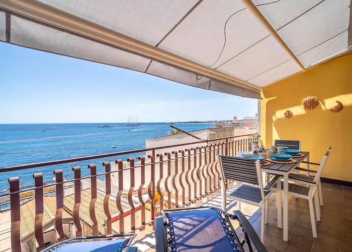 La Casa Di Margaret Appartamento Giardini Naxos