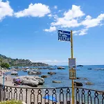 Apartment La Casa Di Margaret Giardini-Naxos