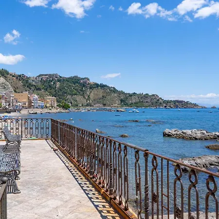La Casa Di Margaret Giardini-Naxos